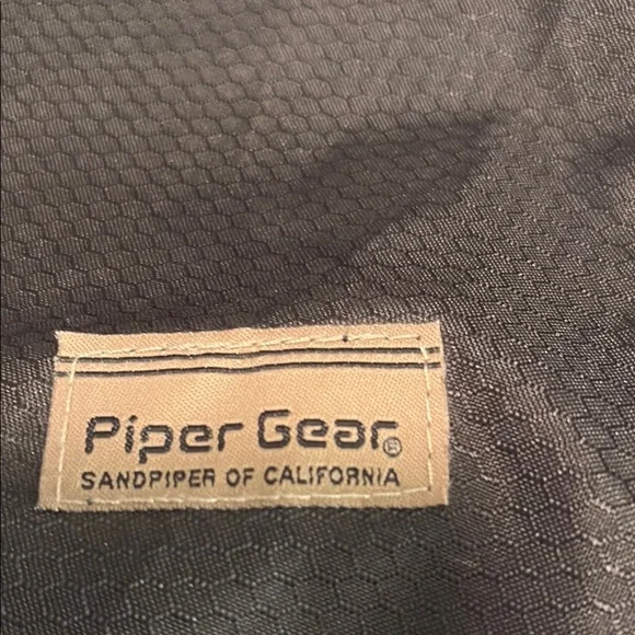 Sand Piper of California Gear Black Messenger Bag with Adjustable Strap - Picture 6 of 8